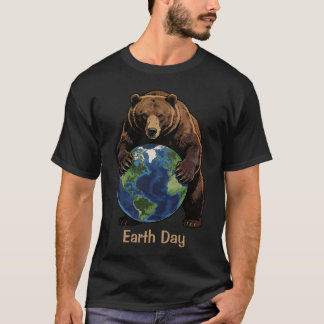 Earth Day Bear Hugging Planet Design Tシャツ
