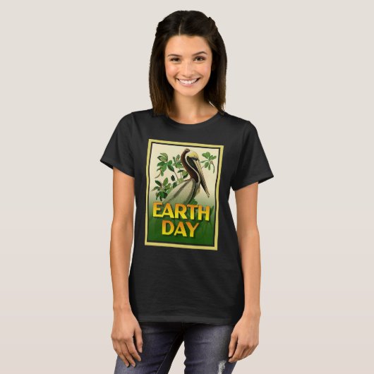 Earth Day Brown Pelican Bird    Set 1 Tシャツ (正面フル)