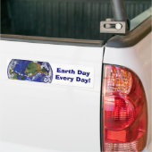 Earth Day Every Dayバンパーステッカー バンパーステッカー (トラック上)