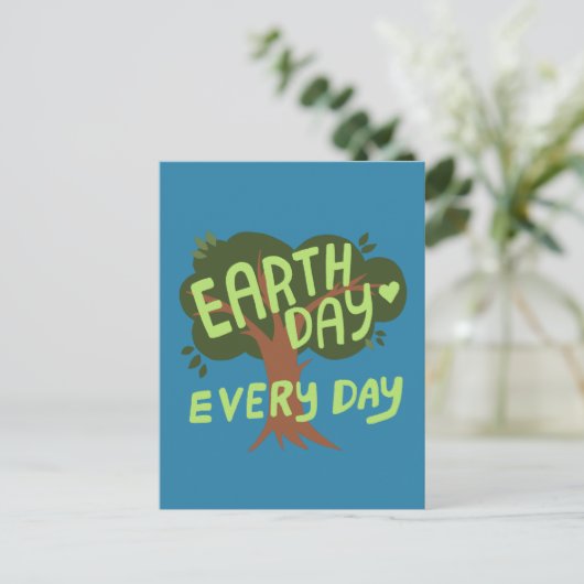 EARTH DAY EVERY DAY HANDLETTERED Tree ポストカード (スタンド正面)