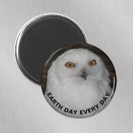 Earth Day Every Day Snowy Owlの写真 マグネット
