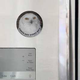 Earth Day Every Day Snowy Owlの写真 マグネット