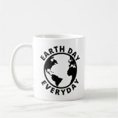 Earth Day Everyday - Earth Day 2022 コーヒーマグカップ (左)