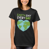 Earth Day Everyday Rainbow Pine Tree Nature Green  Tシャツ (正面)