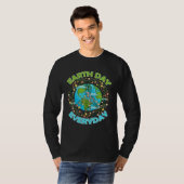 Earth Day Everyday World Global Peace Environment Tシャツ (正面フル)
