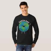 Earth Day Smiling Planet  Mother Earth Nature Tシャツ (正面フル)