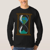 Earth in an Hourglass Environmentalist Earth Day T Tシャツ (正面)