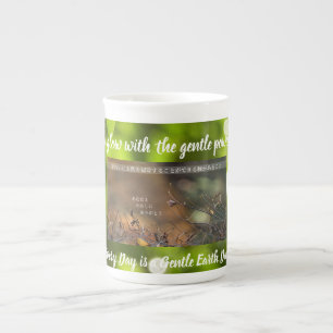Earth’s Glow and Healing Japanese Flowers/EarthDay ボーンチャイナマグカップ