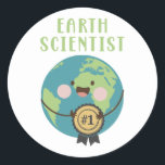 Earth Scientist ラウンドシール<br><div class="desc">Kawaii cute design Earth Scientist. A gift for all science nerds and planet Earth lovers but also a fabulous present for a memorable Earth Day holiday.</div>