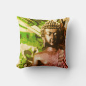 Earthy Buddha Meditation Throw Pillow – Warm Zen クッション (正面)