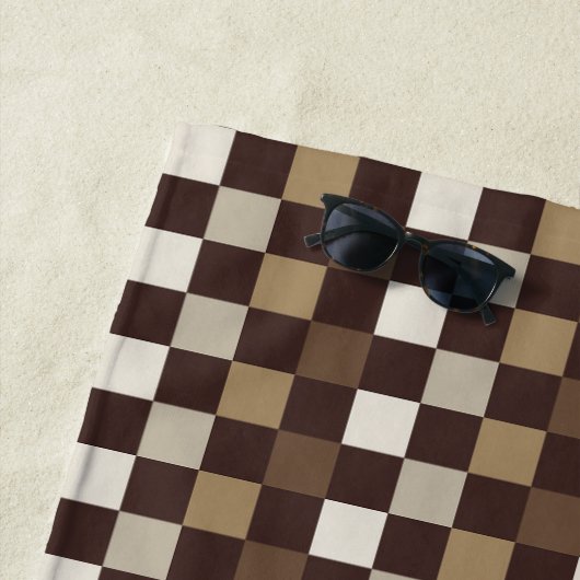 Earthy minerals checkerboard pattern ビーチタオル (インサイチュ)