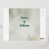 Earthy Shades Flowers Boho Elegant Sage Green  箔招待状ポストカード (裏面)
