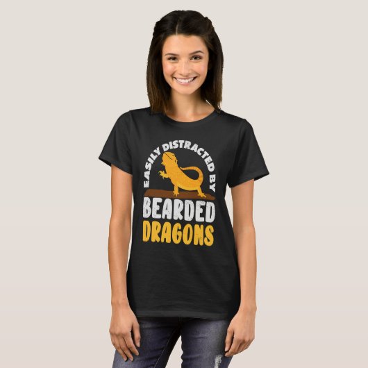 Easily Distracted by Bearded Dragon Lizard Reptile Tシャツ (正面フル)