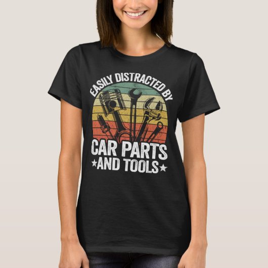 Easily Distracted By Car Parts And Tools Race Funn Tシャツ (正面)