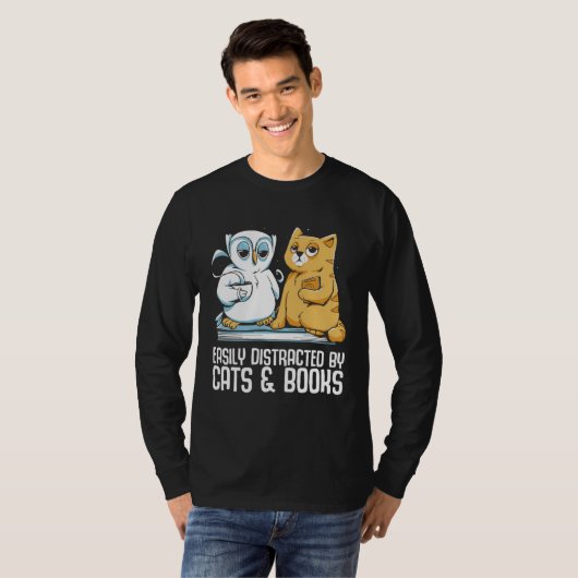 Easily distracted by cats books tシャツ (正面フル)