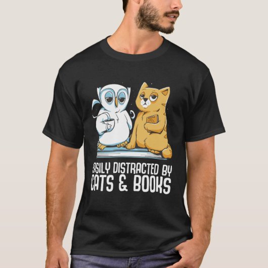 Easily distracted by cats books tシャツ (正面)
