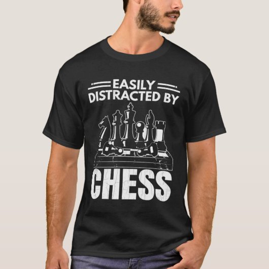 Easily Distracted By Chess  Sports Player Coach Gr Tシャツ (正面)