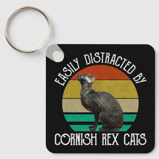 Easily Distracted By Cornish Rex Cats キーホルダー (正面)
