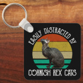 Easily Distracted By Cornish Rex Cats キーホルダー (正面)