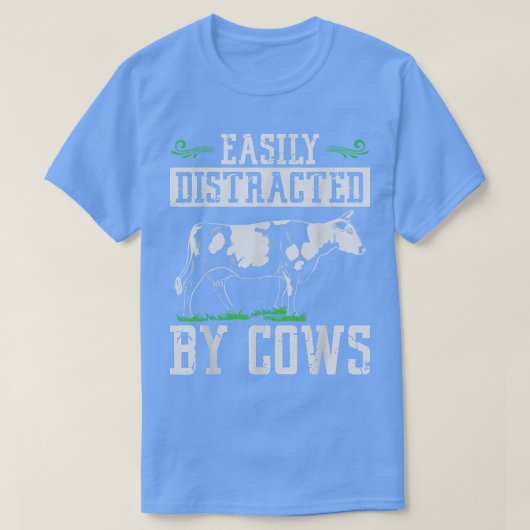 Easily distracted by cows Cow Farmer  Tシャツ (デザイン正面)