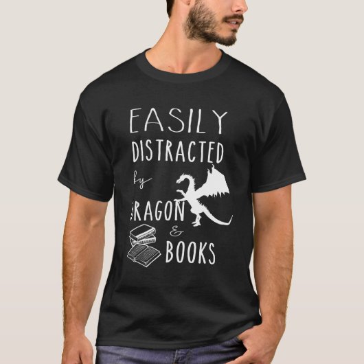 easily distracted by Dragon and Books nerds Tシャツ (正面)