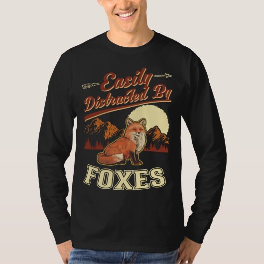 Easily distracted by Foxes Tシャツ (正面)