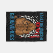 Easily Distracted By Groundhogs Usa Flag Groundhog フリースブランケット (正面(横))