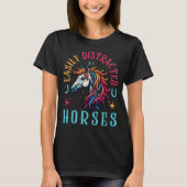 Easily Distracted By Horses, Funny Horse Tシャツ (正面)