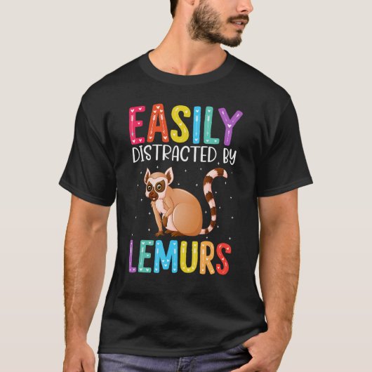Easily Distracted By Lemurs Lemur Tシャツ (正面)