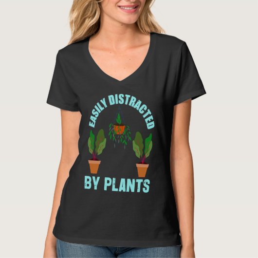 Easily Distracted By Plants Garden   Gardener Tシャツ (正面)