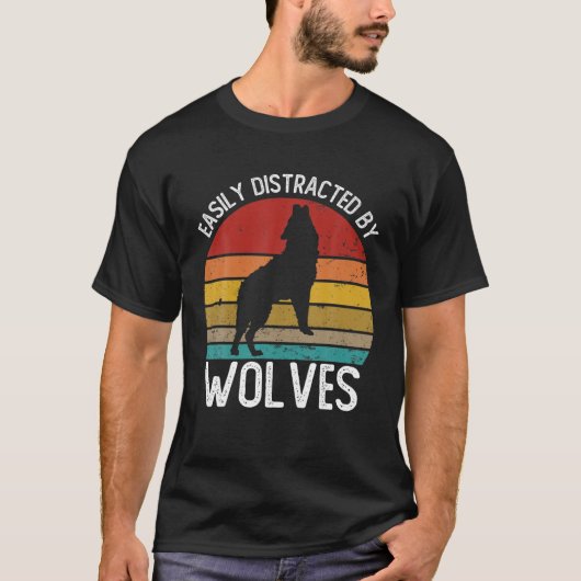 Easily Distracted By Wolves S Vintage Wolf Tシャツ (正面)