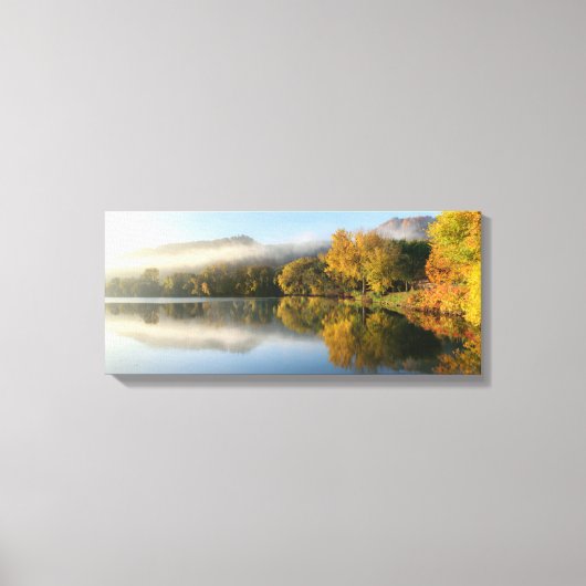 East Lake Reflection 23x10.75インチ キャンバスプリント (正面)