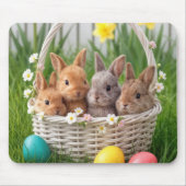Easter Baby Bunnies in a Basket マウスパッド (正面)
