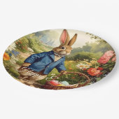Easter Bunny Collecting Easter Eggs ペーパープレート (アングル)