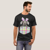 Easter Plaid Weimaraner Bunny Dog In Pocket Tシャツ (正面フル)