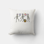 Easter Skeletons Dancing Eggs Funny Bones Men Wome クッション (正面)
