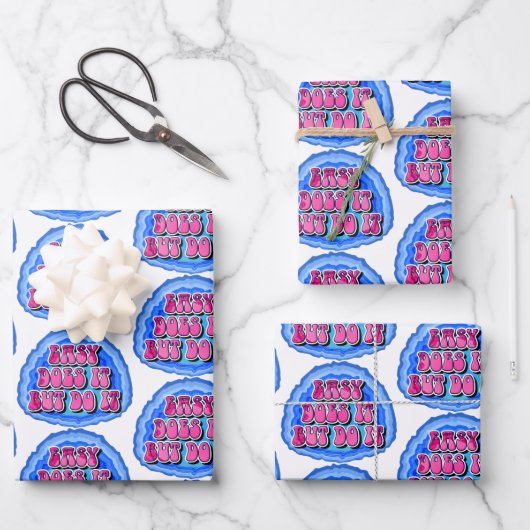 Easy Does It Geode 12 Step AA Recovery Slogan ラッピングペーパーシート (正面)