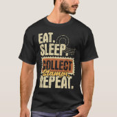 Eat Sleep Collect Stamps Repeat  Philatelist Posta Tシャツ (正面)