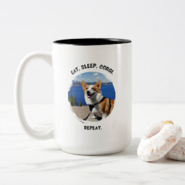 "Eat. Sleep. Corgi. Repeat." オリジナル写真入り ツートーンマグカップ