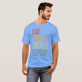 Eat Sleep Cruise Repeat Family Couple Beach Holida Tシャツ (正面フル)