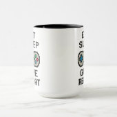 Eat Sleep Game Repeat – Gamer Pixel Art Mug マグカップ (中央)
