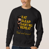 Eat Sleep Gaming Repeat Cool Gamer Art T-Shirt スウェットシャツ (正面)