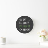 EAT SLEEP INVEST REPEAT STOCK MARKET Acrylic Clock ラウンド壁時計 (ホーム)