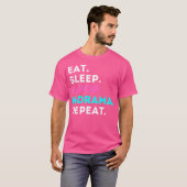 Eat Sleep K-Pop K-Drama Repeat Tシャツ (正面フル)