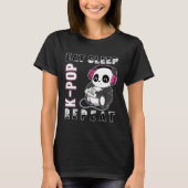 Eat Sleep K-Pop Repeat Kpop Panda Korea Pop Tシャツ (正面)