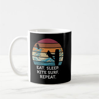 Eat Sleep Kitesurf Repeat Retro Vintage Sunset Bea コーヒーマグカップ