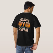 Eat Sleep Pi Repeat T-Shirt – Math Lover Tee – Pi  Tシャツ (裏面フル)