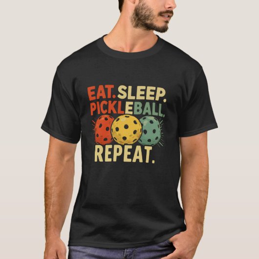 Eat Sleep Pickleball Repeat – Game Day Essential Tシャツ (正面)