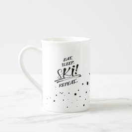 Eat Sleep Ski Repeat - スペシャルマグ ボーンチャイナマグカップ