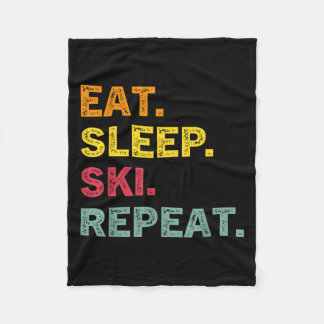 Eat Sleep Ski Repeat Ski Winter Holiday Skiing Ret フリースブランケット